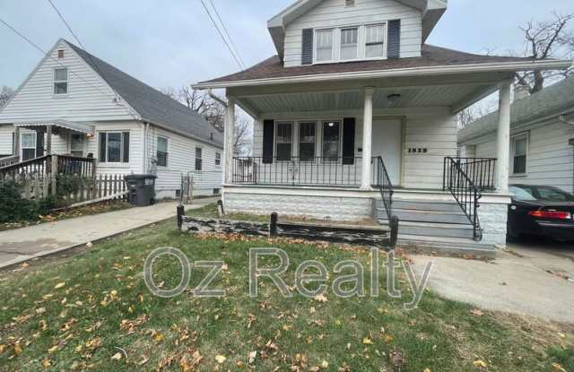 1828 Duncan Road