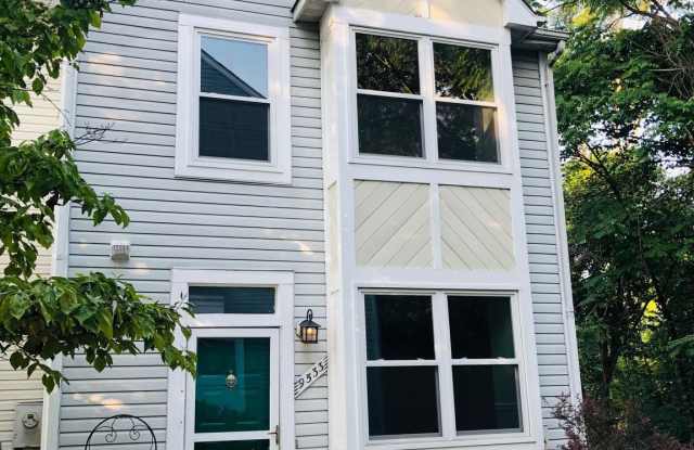 9533 CLOCKTOWER Lane