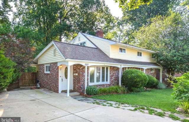 307 NIMITZ Avenue unit: 307