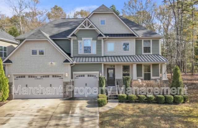 4 Woodland Chase Court