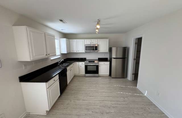 4820 Lynn Lee Circle