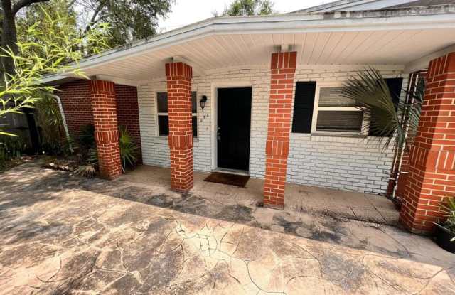 253 Ashwood Drive - 1