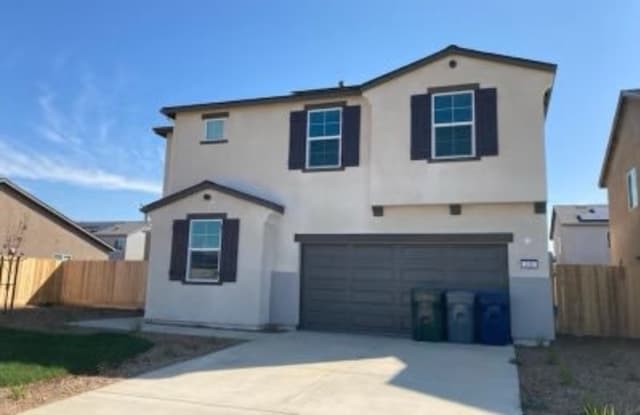 118 Trevor St - 118 Trevor Street, Merced, CA 95341