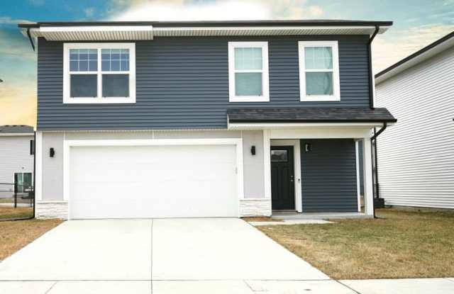 For Rent – 4031 NE 5th St, Ankeny, IA 50021