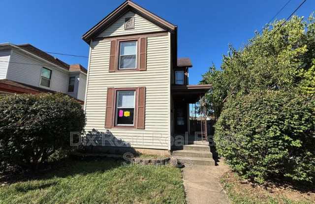 2339 Freeman Avenue