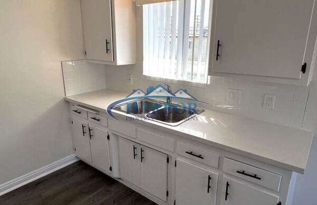 4358 West 142nd Street