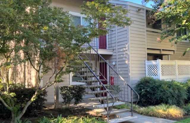 Photo of Westdale Commons