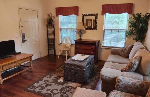 Furnished 1 bedroom 1 bath near Silver Dollar City Branson West, MO