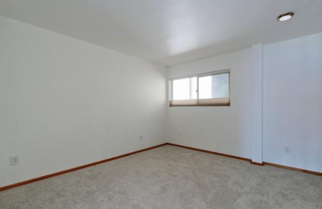 1156 Alki Ave SW Apt 204