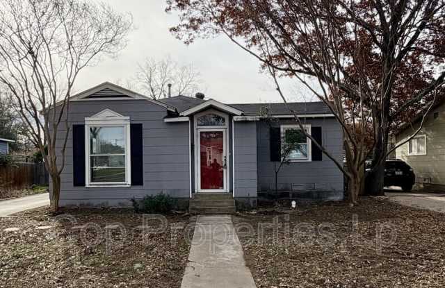 Photo of 118 Field Crest Dr