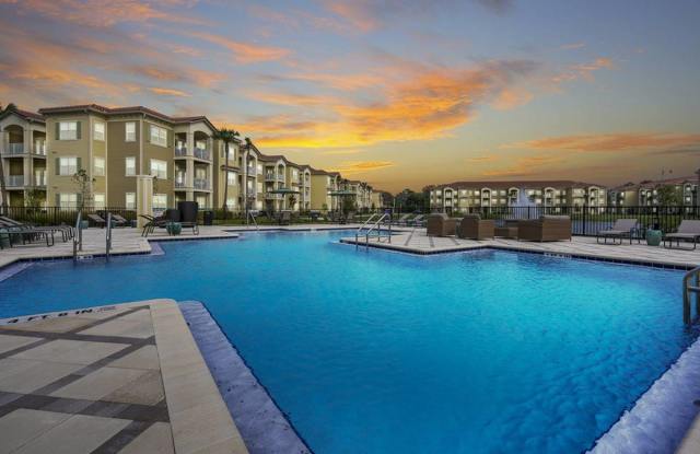 Lerner Parc at Gatlin Commons
