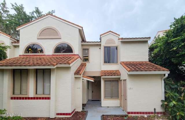 1211 Country Club Drive