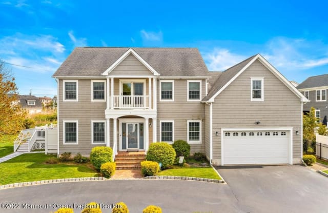 32 Meredith Court - 32 Meredith Court, Monmouth Beach, NJ 07750