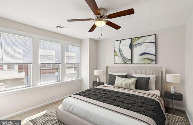 Photo of 1522 S MYRTLEWOOD Street