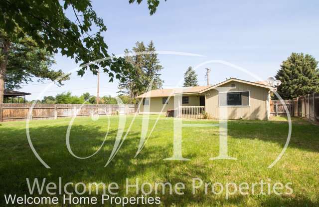 305 SW 10th Street