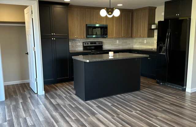 Photo of 1414 South Rebecca Lane - 1