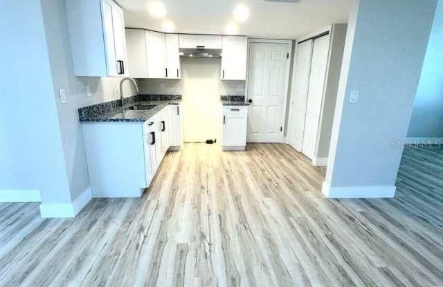 3918 STRATFIELD DRIVE