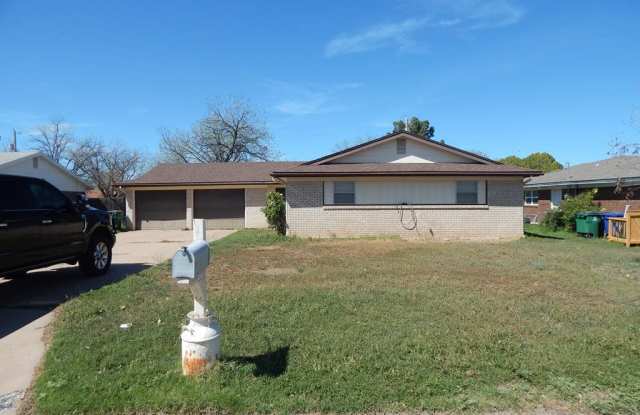 822 Stonewall Dr - 822 Stonewall Drive, San Angelo, TX 76905