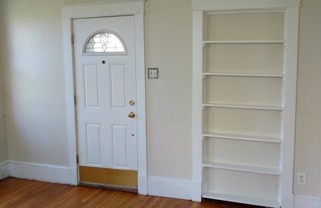 101 West Whitlock Avenue