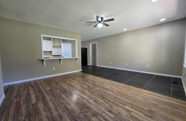 406 North College Street