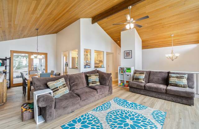 2104 Lincoln Place Southeast