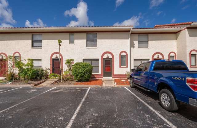 1614 SHADY RIDGE COURT