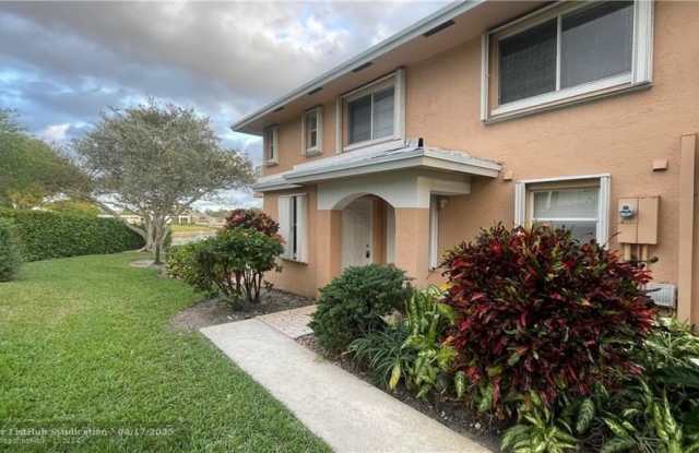 Photo of 3299 NW 44th St