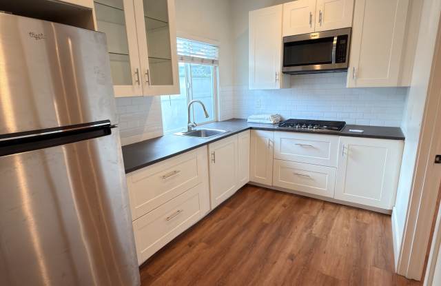 4572 Onondaga AvenueApt B