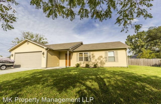 105 Kopp Dr. - 105 Kopp Drive, Manhattan, KS 66502