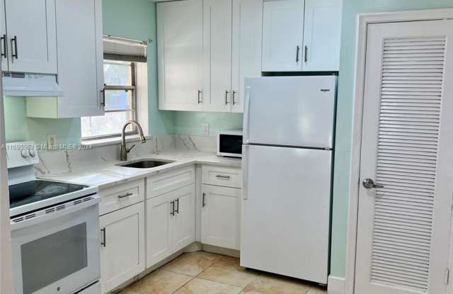 5176 Northeast 6th Avenue