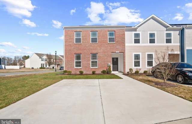 323 STREAM VALLEY COURT