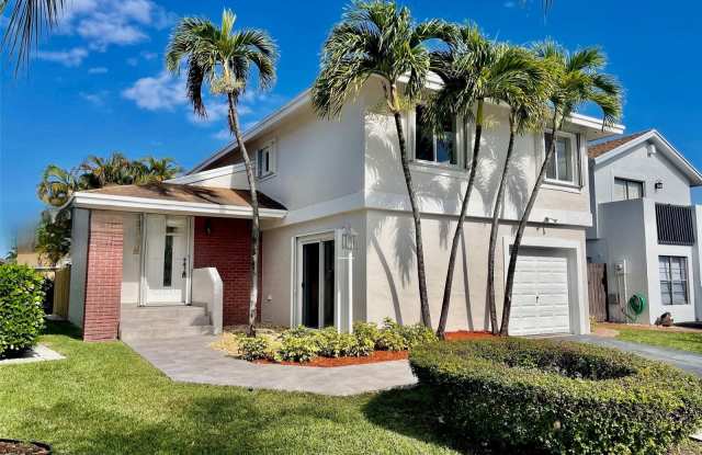 922 Northwest 106th Avenue Circle