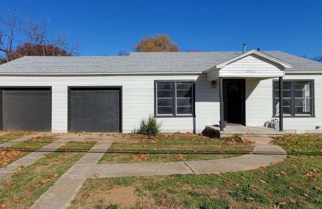2421 Loy Lake Road