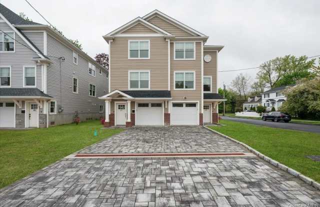 89 Crystal Street