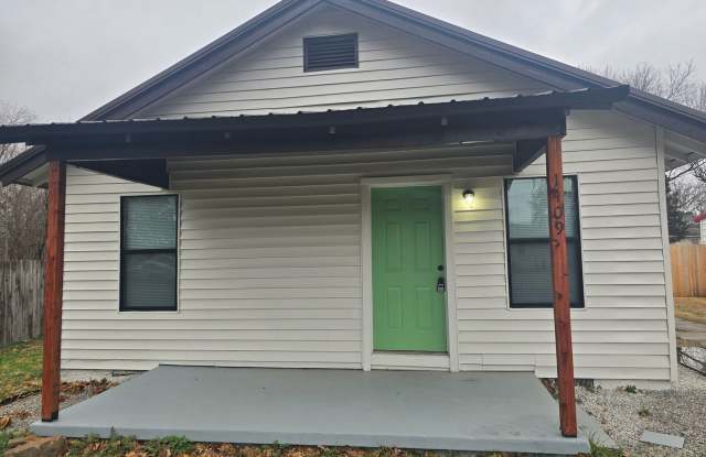 This beautifully updated 2-bedroom, 2-bath rental features modern updates throughout.