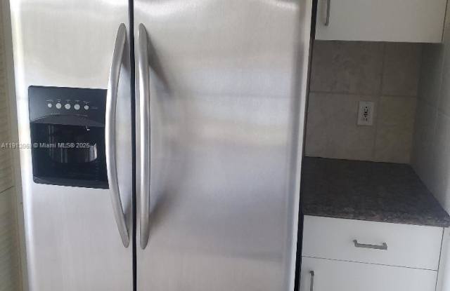 Photo of 16645 Hemingway Dr