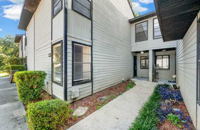 Photo of Spacious 3/2 Townhome in Highly Sought-After Marchwood – Available Now!