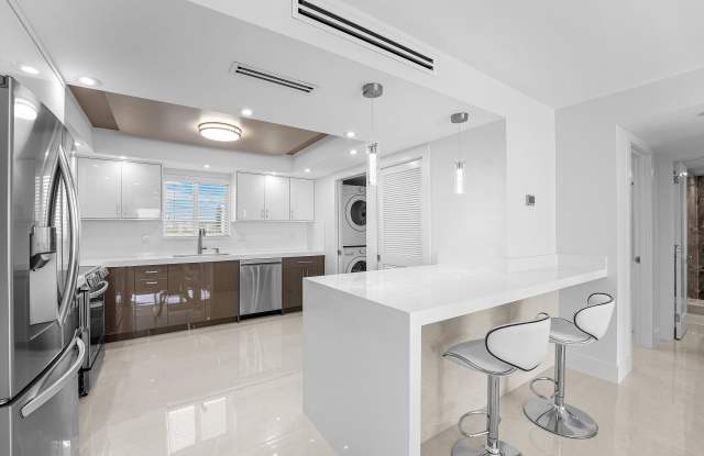 301 Lake Shore Drive