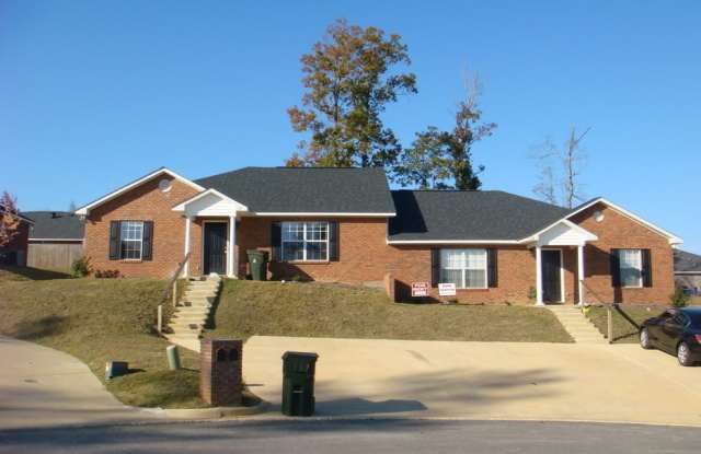 3B/3B Duplex On Tiger Transit Available August 2026!