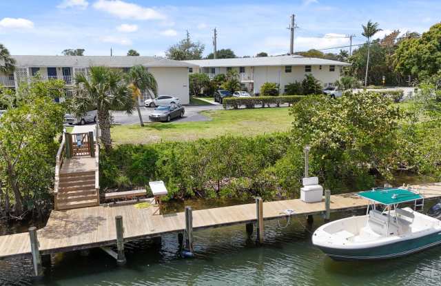 Photo of 510 Prosperity Farms Road