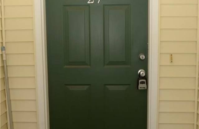 527 West Thames Street