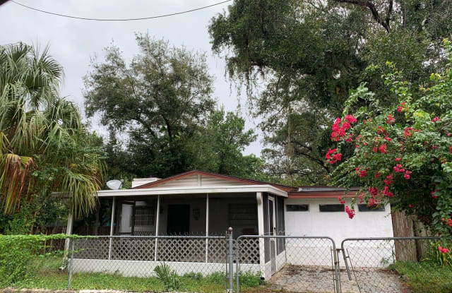 8805 N 14th St - 8805 North 14th Street, Tampa, FL 33604