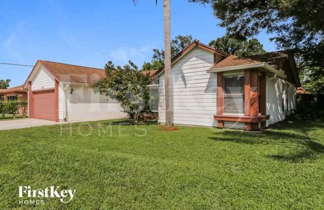 1401 Southwest Sudder Avenue