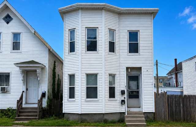 61 Laurel Street