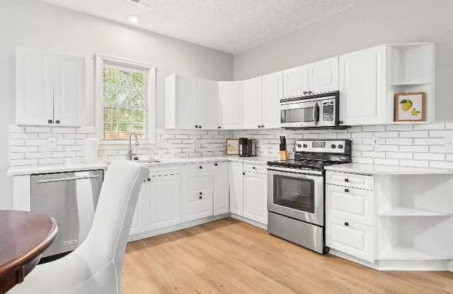 2891 Salamander Creek Ln