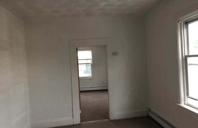 Photo of 635 Fall River Avenue