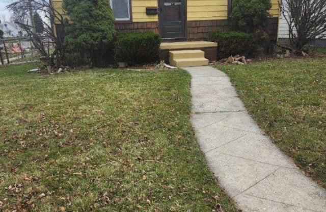 20944 Beechwood Ave - 20944 Beechwood Avenue, Eastpointe, MI 48021