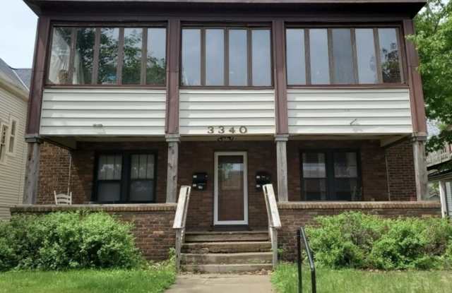 Photo of 3340 Stevens Ave - 4