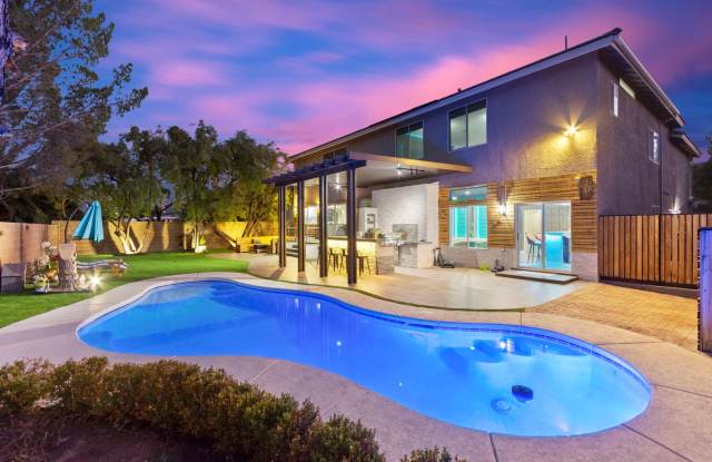 Royal Highlands Luxury Estate | Fully Furnished Guard-Gated Southern Highlands Residence