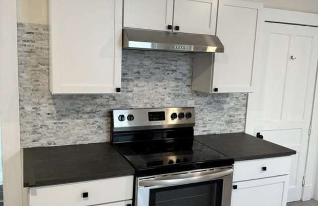 9 Myrtle Street - 9-U